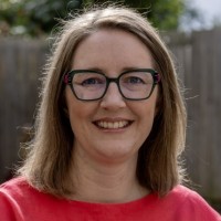 Helen Baker - profile pic